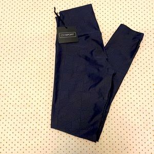 BRAND NEW DYI Leggings